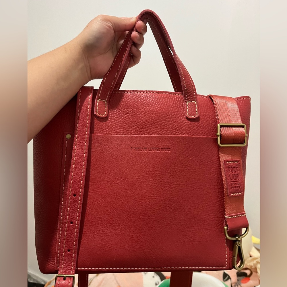 Portland Leather Goods Medium Crossbody Tote Zipper Sugar Unicorn
